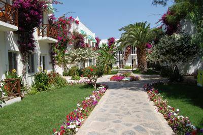CLUB SARDUNYA & PETUNYA HV _garden