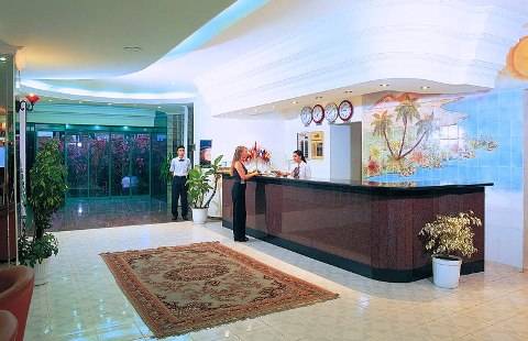 MC. MAHBERI BEACH_lobby