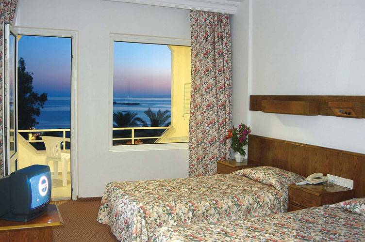 ANNABELLA BEACH_room