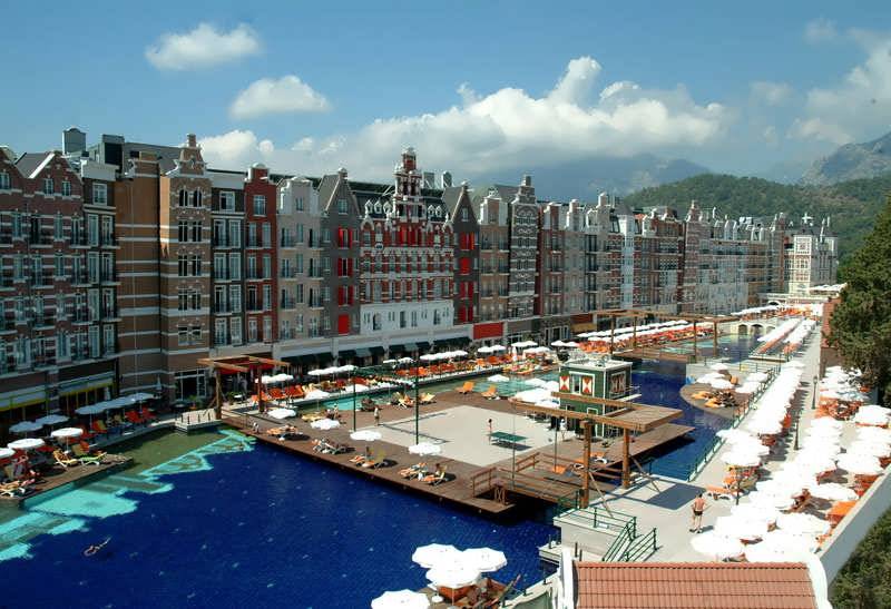 ORANGE COUNTY RESORT HOTEL