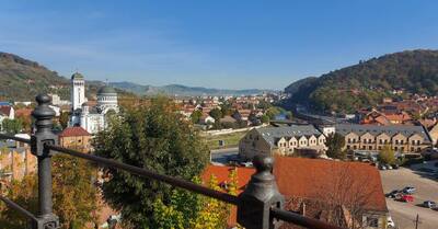 Екскурзия до манастира Куртя де Арджеш -Сибиу - с.м. Окнеле Мари- Алба Юлия- с.м. Турда- Клуж Напока - укрепената църква Биертан- Сигишоара